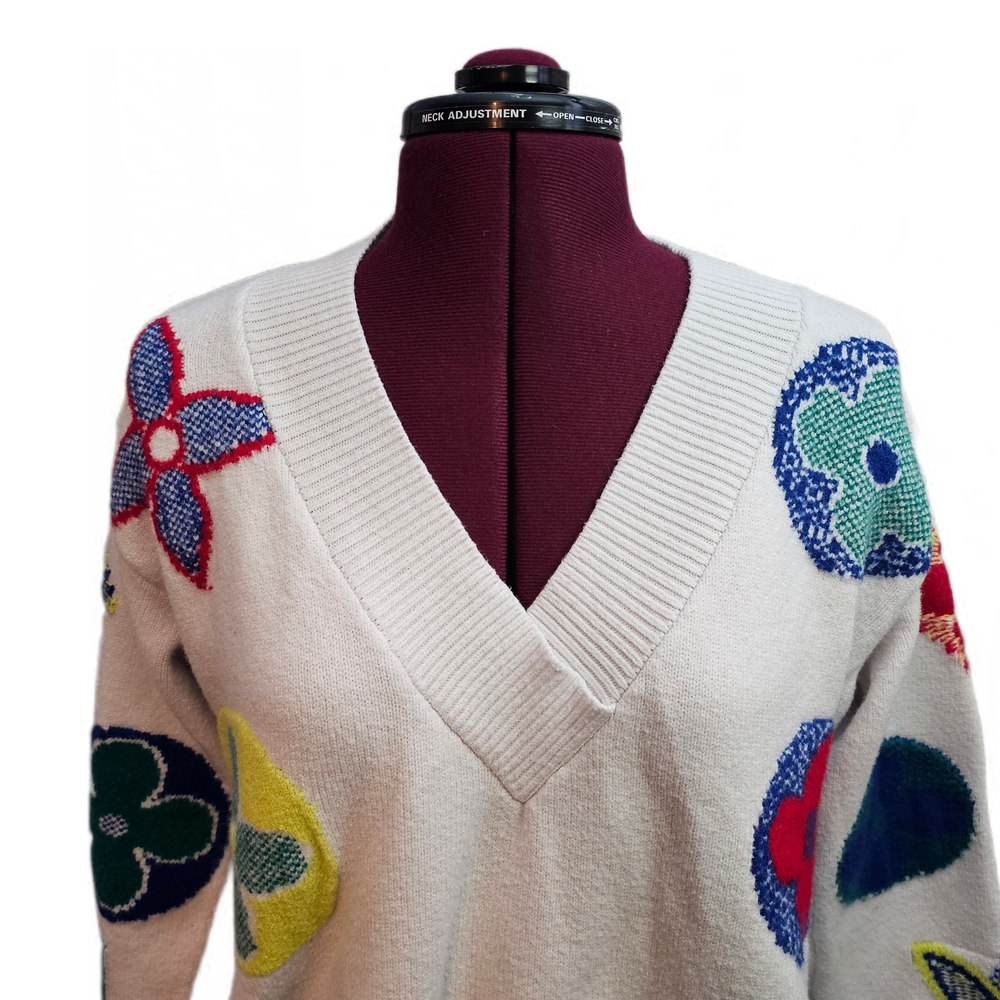 Multicolor Flower Patterned V-Neck Knit Sweater - image 2